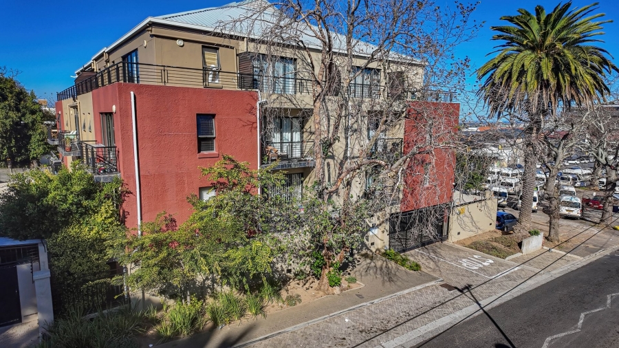 1 Bedroom Property for Sale in Wynberg Western Cape